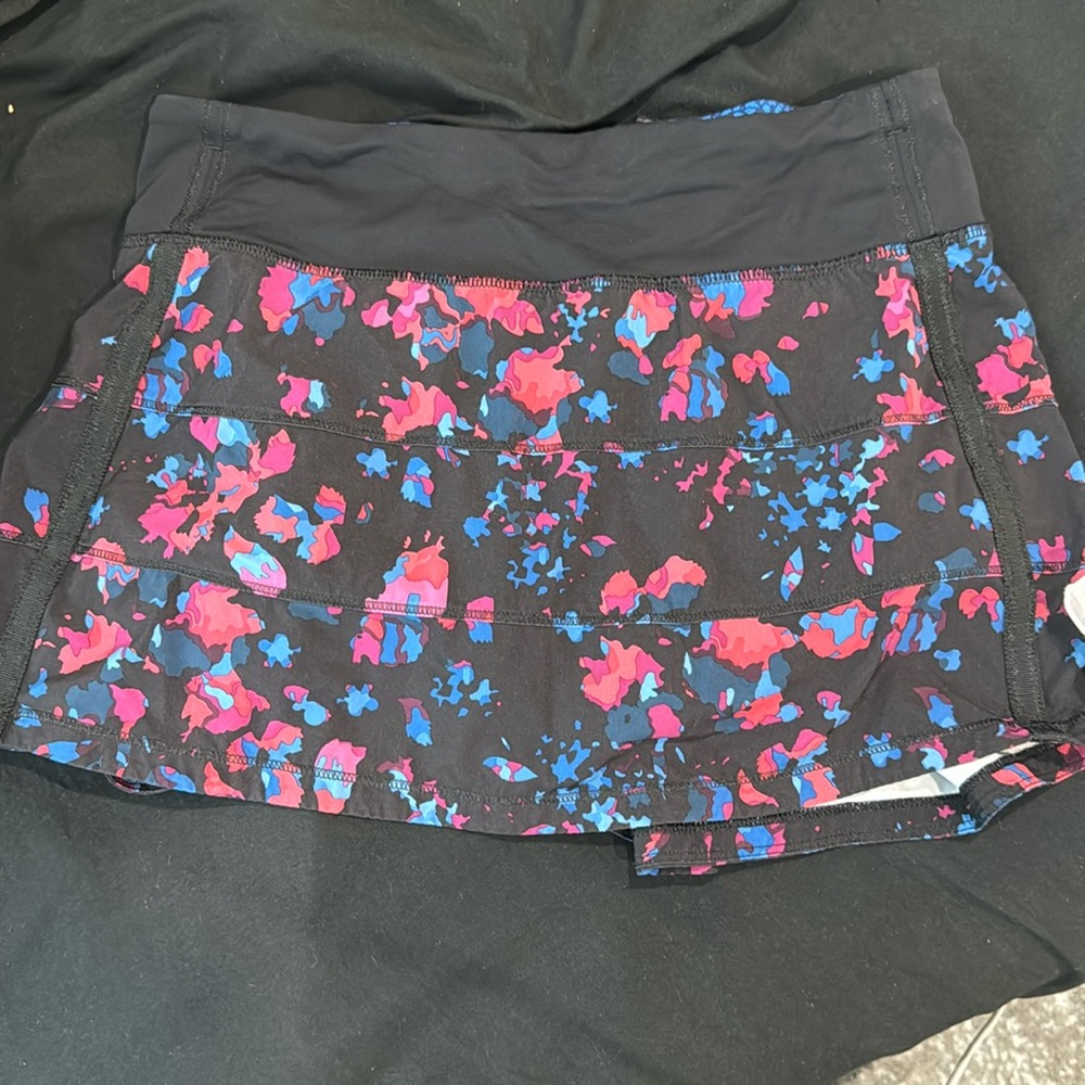 Lulu lemon skirt